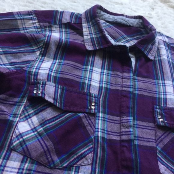 Plaid button up shirt - Picture 5 of 5